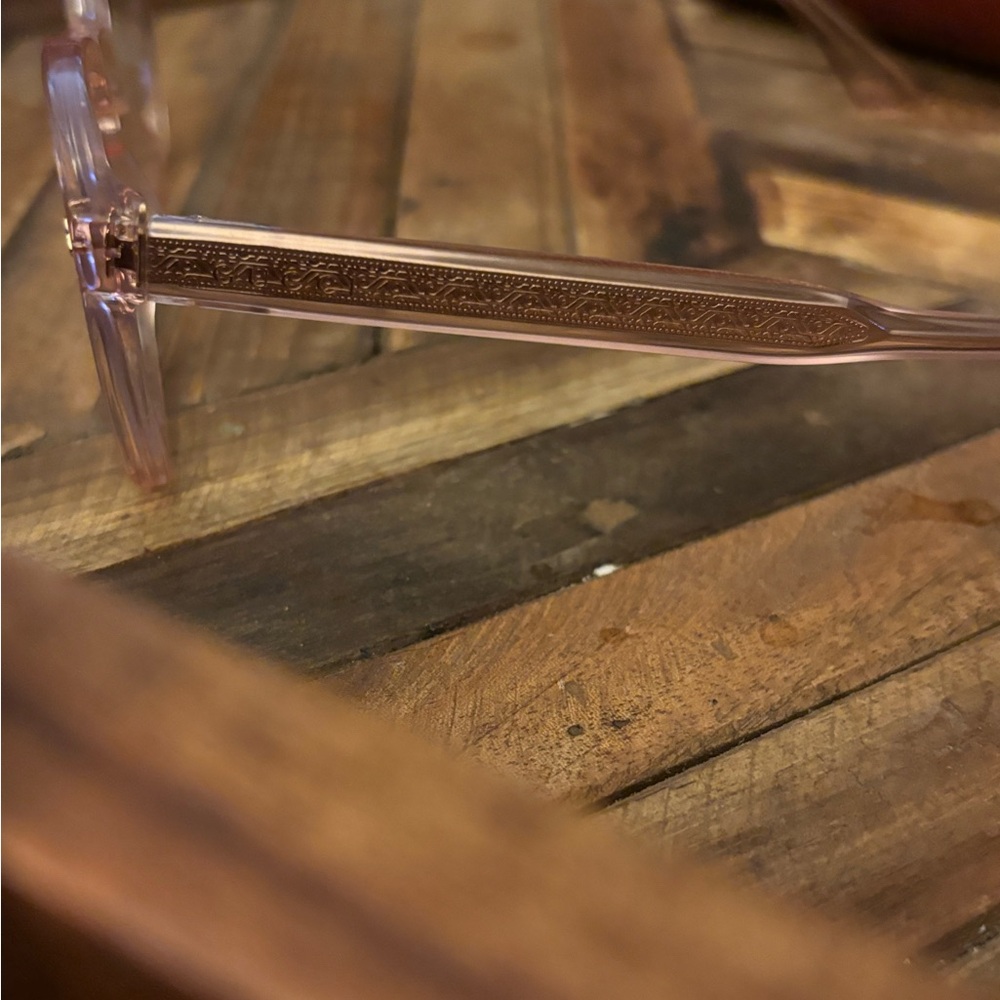 Gucci Light Pink Transparent Glasses - Picture 3 of 6
